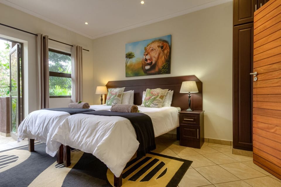 Minibar, in-room safe, free WiFi, bed sheets