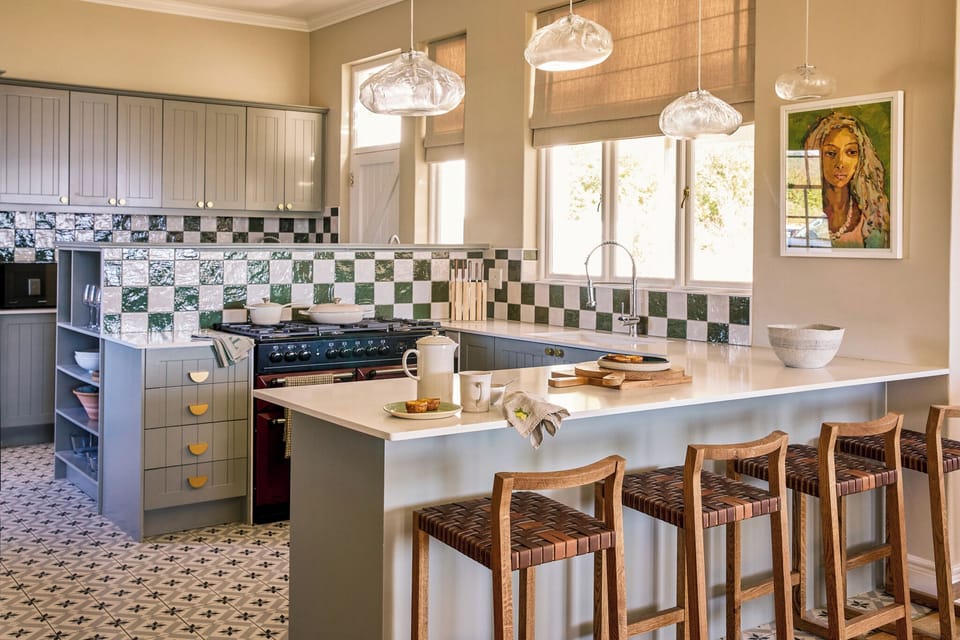 Premium House | Private kitchen | Full-size fridge, microwave, coffee/tea maker, electric kettle