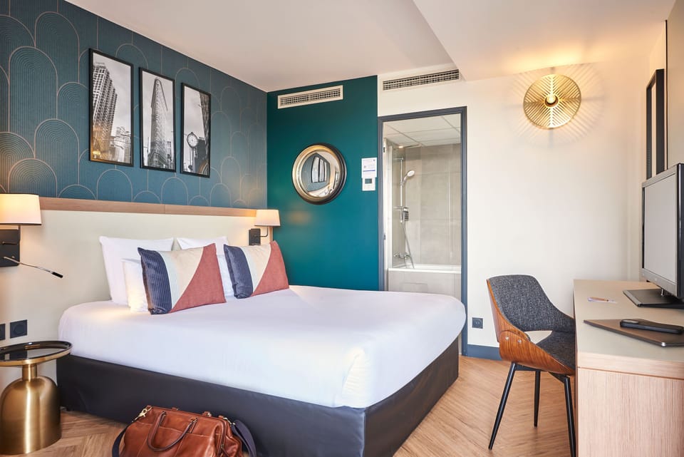 Executive Double Room, 1 Double Bed | Premium bedding, desk, soundproofing, iron/ironing board