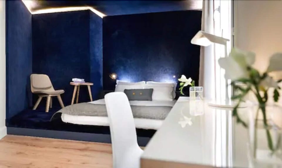 Luxury Double Room | Premium bedding, in-room safe, individually decorated, desk