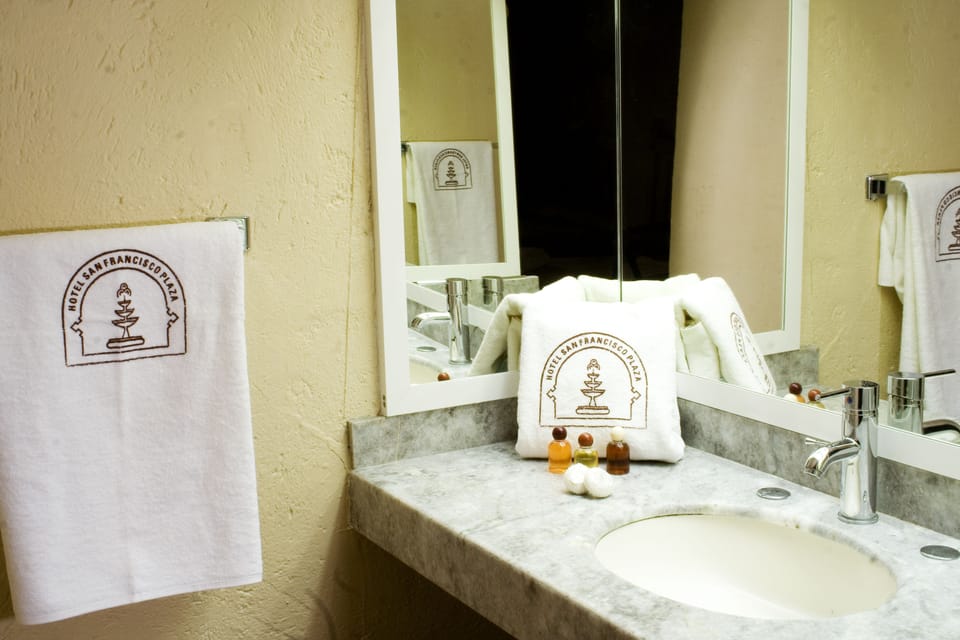 Bathroom sink