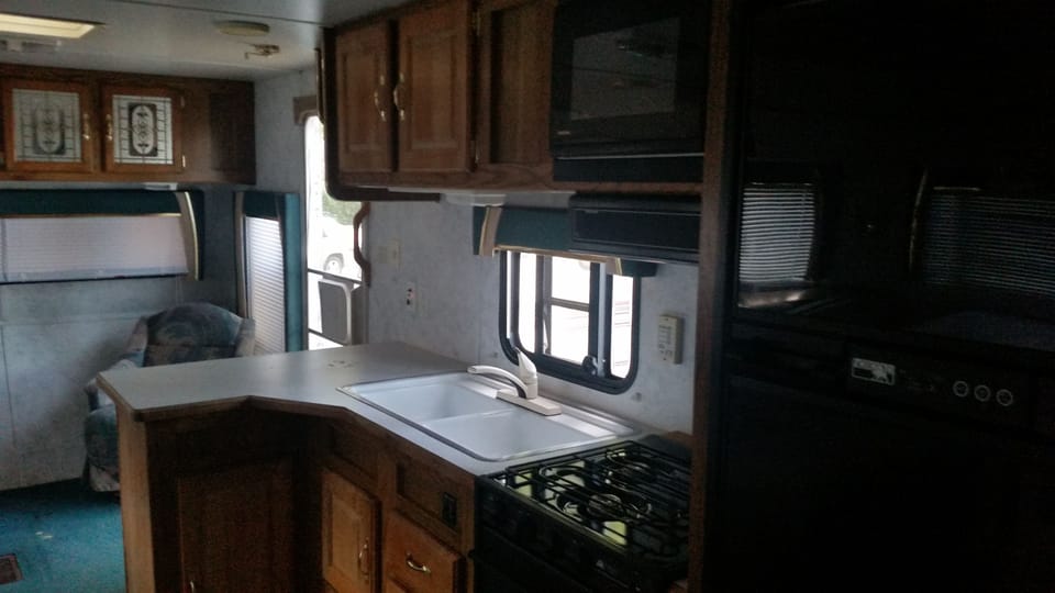 Mobile Home, Refrigerator & Microwave, Mountain View | Private kitchen | Fridge, microwave, coffee/tea maker