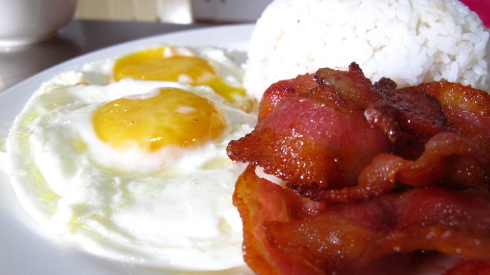 Daily cooked-to-order breakfast for a fee
