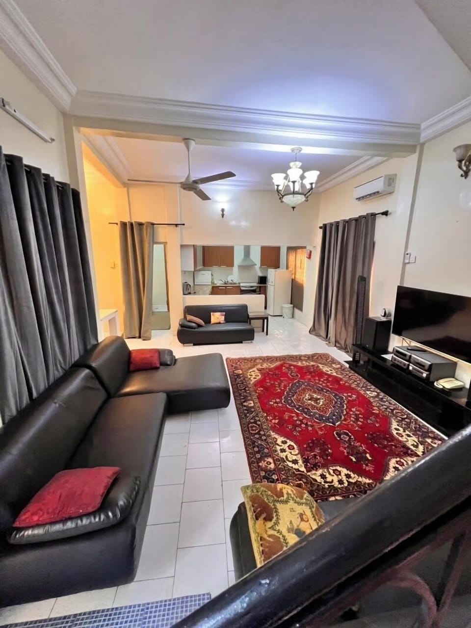 Family Apartment | Living room | Flat-screen TV