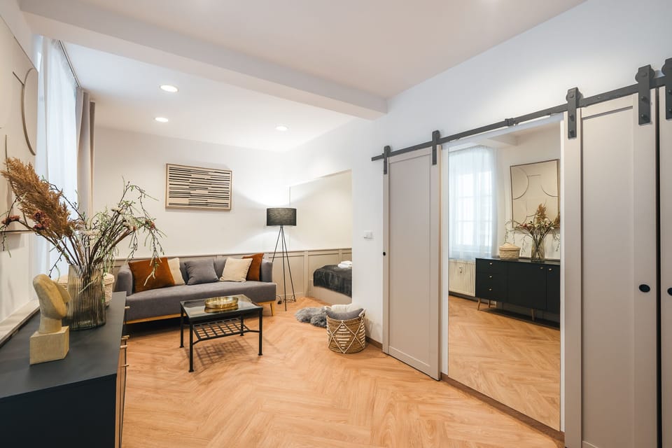 Economy Room, 1 Bedroom, Private Bathroom, Ground Floor | Soundproofing, WiFi (free), bed sheets
