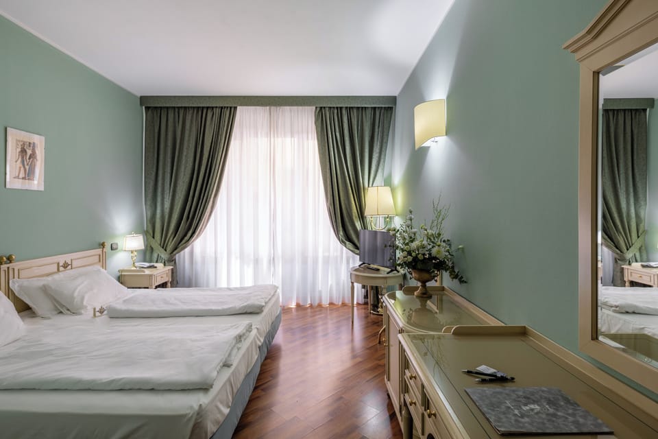 Deluxe Double Room | Room amenity