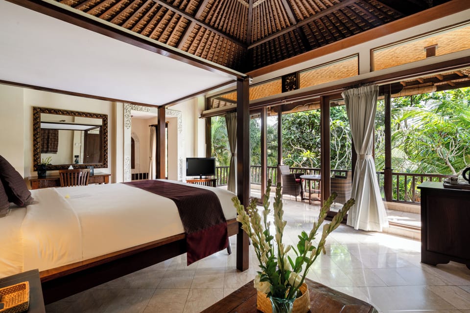 Bebek Deluxe Room with View | Premium bedding, minibar, in-room safe, blackout drapes