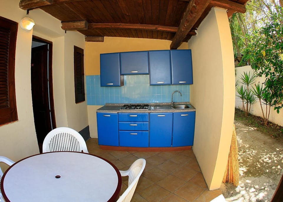Full-size fridge, highchair