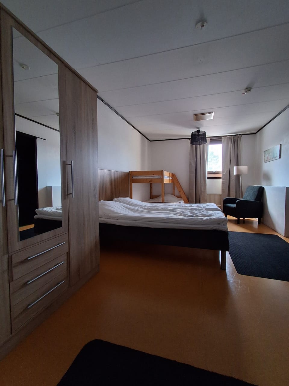 Family Room | Free cribs/infant beds, rollaway beds, free WiFi, bed sheets