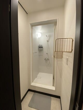 Twin Room with Futon | Bathroom | Shower, free toiletries, slippers, bidet