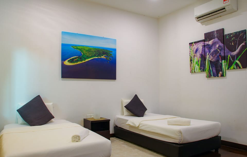 Twin Room | Rollaway beds, free WiFi, bed sheets