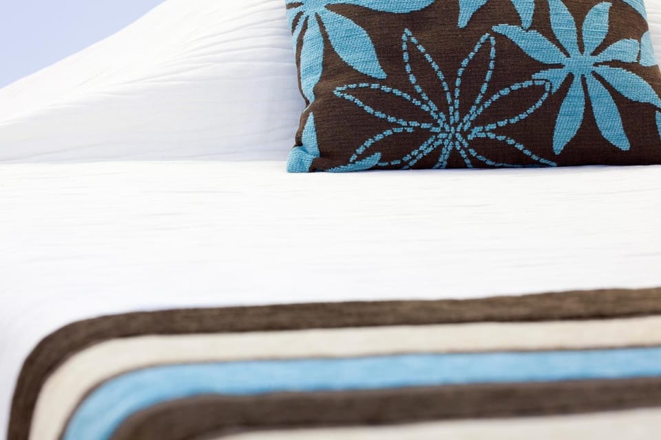 Select Comfort beds, desk, soundproofing, free WiFi