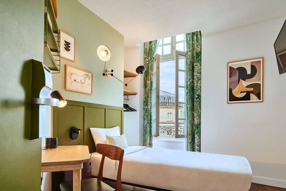 Single Room | Premium bedding, desk, blackout drapes, iron/ironing board