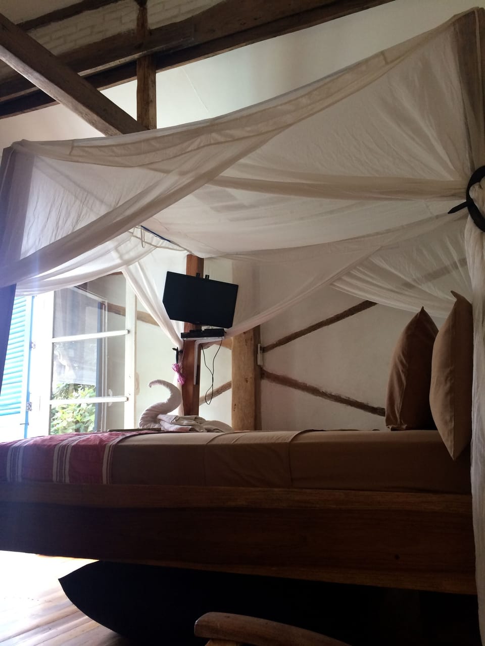 Superior Room | Premium bedding, desk, WiFi (free)