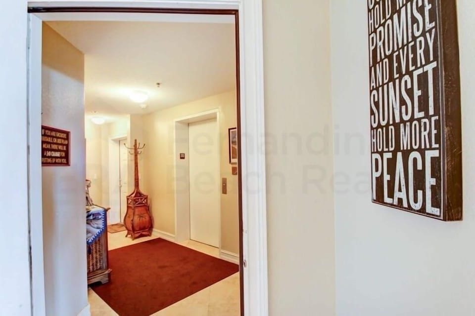 Condo, 3 Bedrooms | Interior