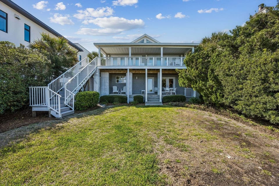 House, 2 Bedrooms | Exterior