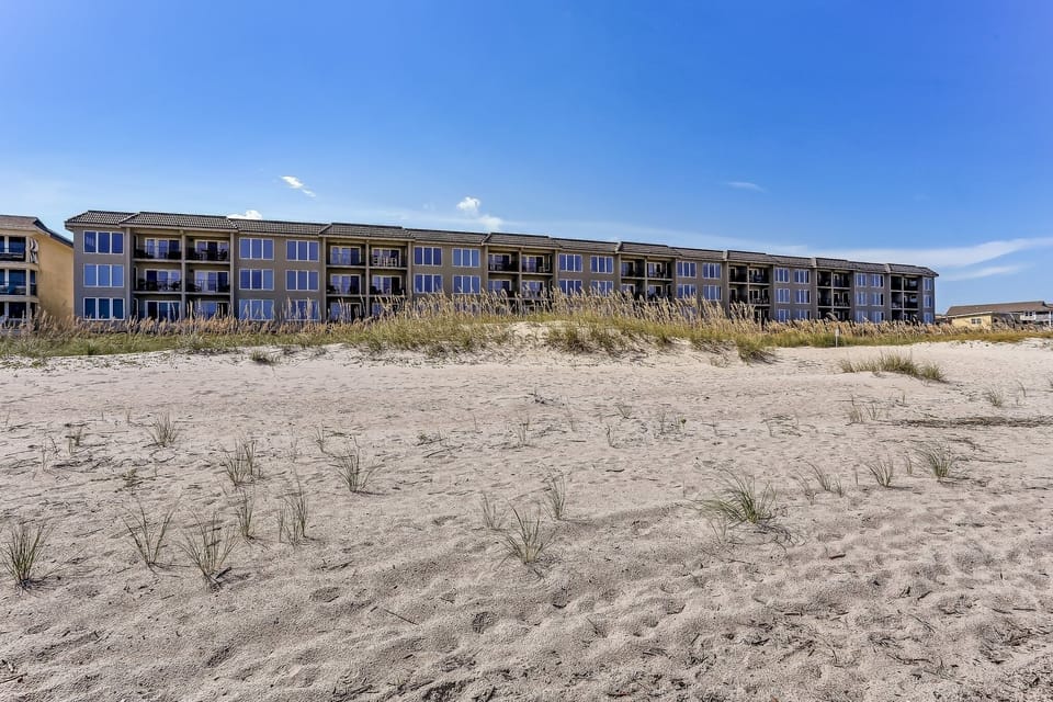 Condo, 2 Bedrooms | Exterior