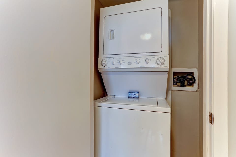 North End Corner Unit with View of the Ocean and Miles of Sandy Beach by RedAwning Apartment in Fernandina Beach