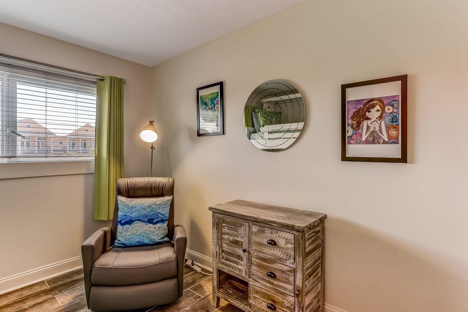 Condo, 2 Bedrooms | Interior
