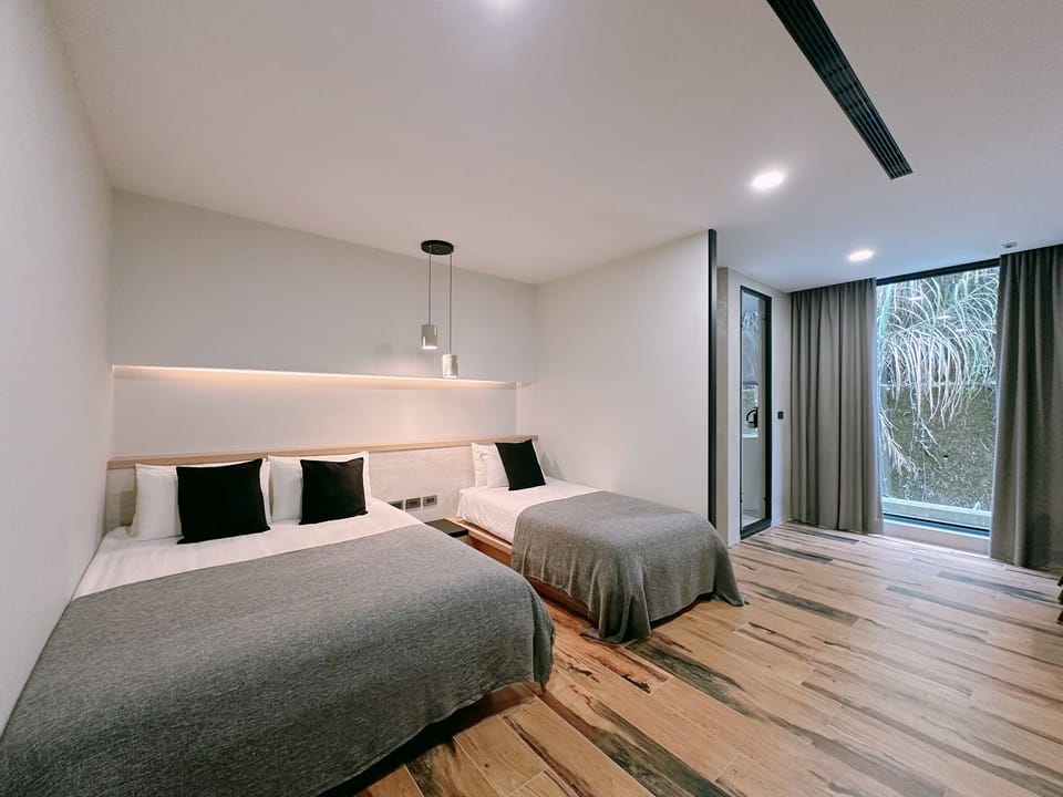 Basic Twin Room, 1 Bedroom, Ensuite | Premium bedding, desk, blackout drapes, soundproofing