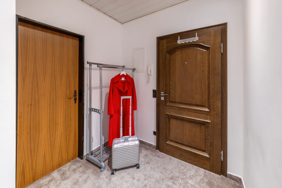 Comfort Penthouse, 3 Bedrooms, Non Smoking | Blackout drapes, soundproofing, iron/ironing board, free WiFi