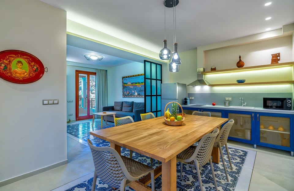 Apartment, 2 Bedrooms (Aelia) | In-room dining