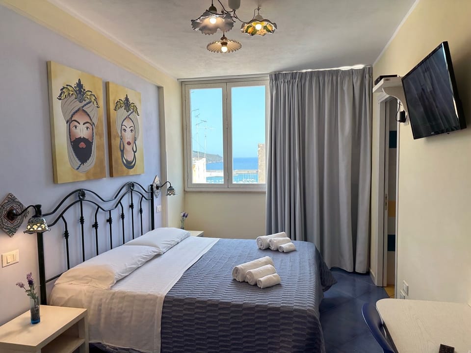Classic Double or Twin Room, Private Bathroom, City View | 1 bedroom, premium bedding, minibar, in-room safe