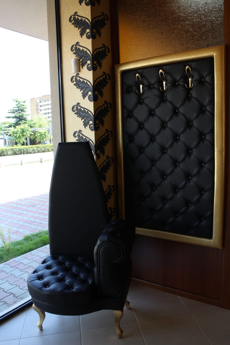 Body treatments, massage/treatment rooms, manicures and pedicures