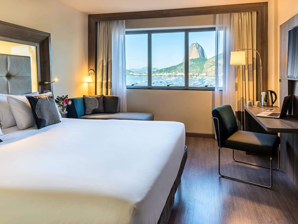 Minibar, in-room safe, desk, soundproofing