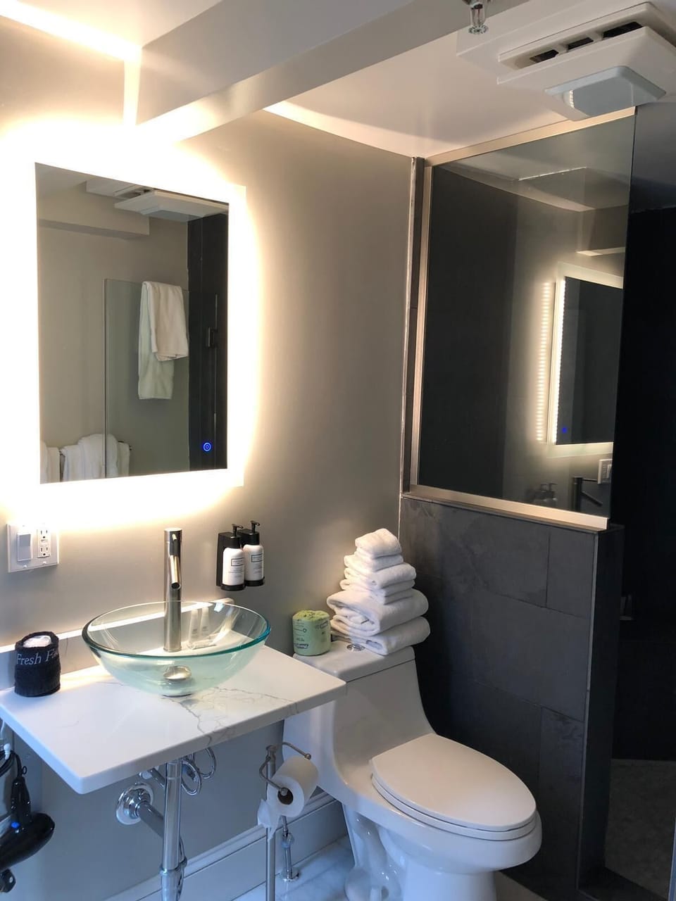 Apartment, Ensuite (The House 5 Two Queen) | Bathroom