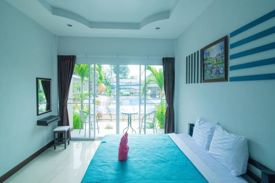 Deluxe Double Room | Desk, rollaway beds, free WiFi