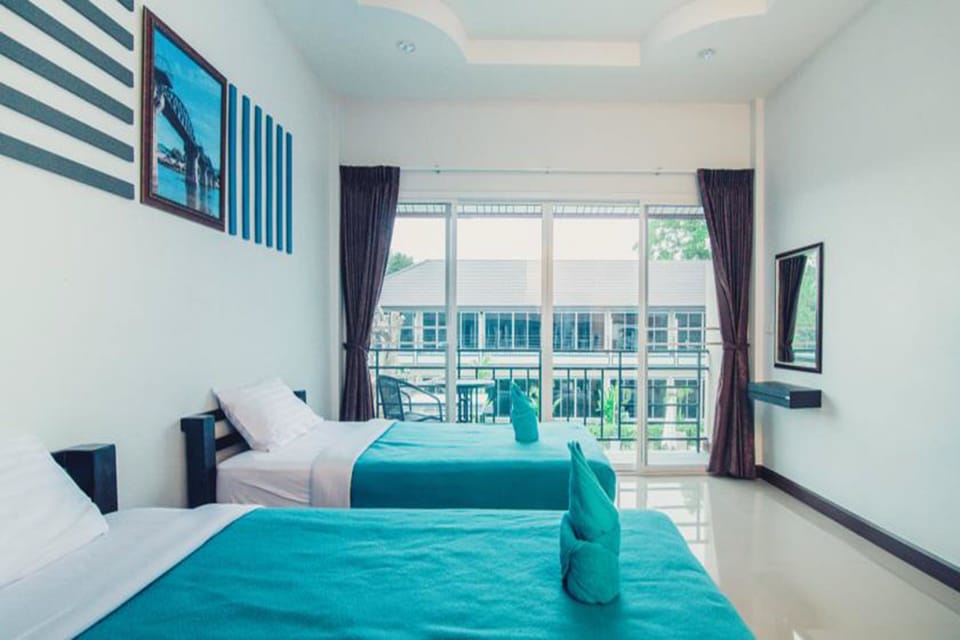 Deluxe Twin Room | Desk, rollaway beds, free WiFi