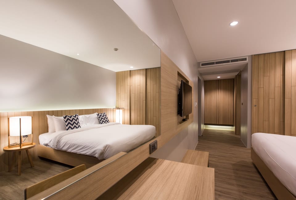 2-bed room pool access suite | In-room safe, desk, blackout drapes, soundproofing