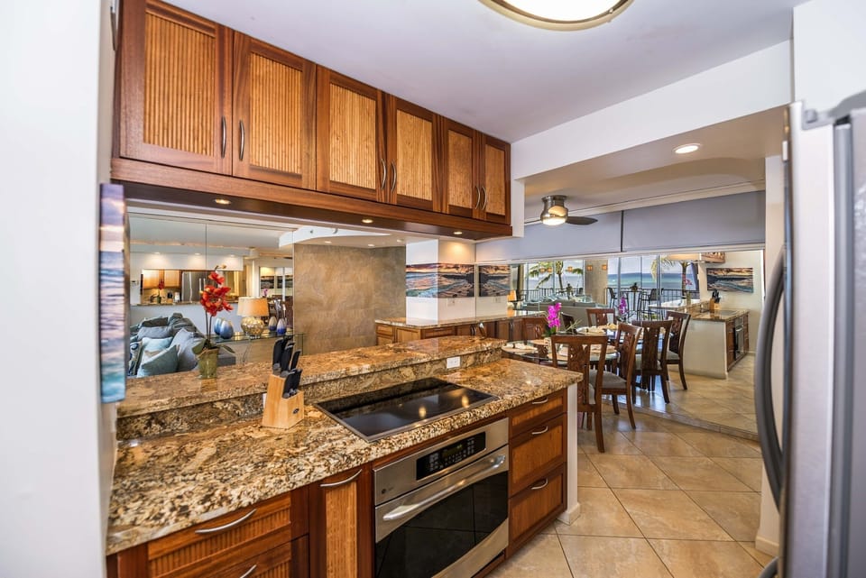 Condo, 1 Bedroom | Private kitchen | Coffee/tea maker, full-size fridge, microwave, oven