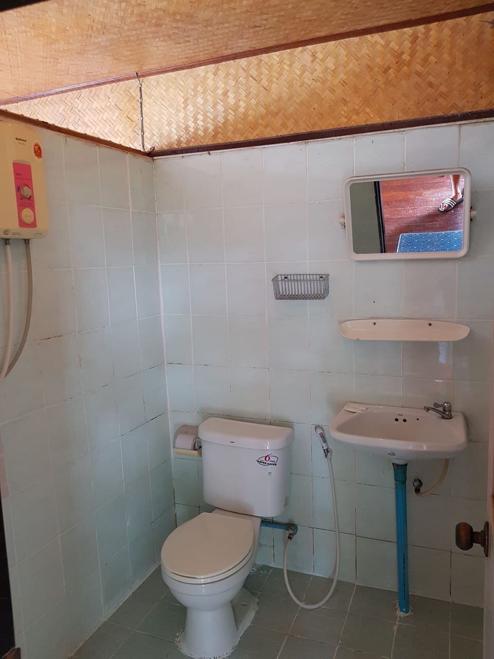 Raft Room with Air Conditioner | Bathroom | Shower, towels