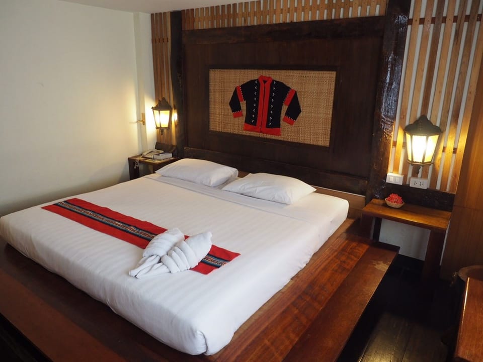 Deluxe Double Bed | Desk, blackout drapes, WiFi