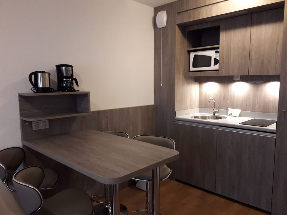 Private kitchenette
