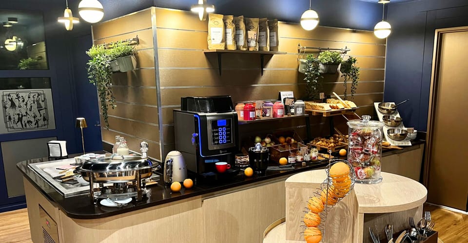 Breakfast buffet
