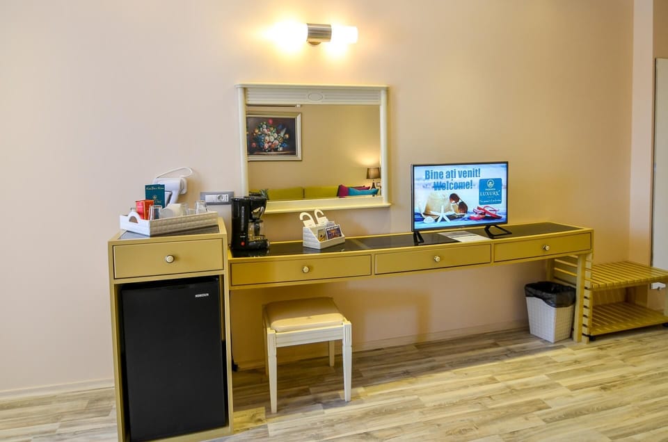 Minibar, in-room safe, desk, blackout drapes