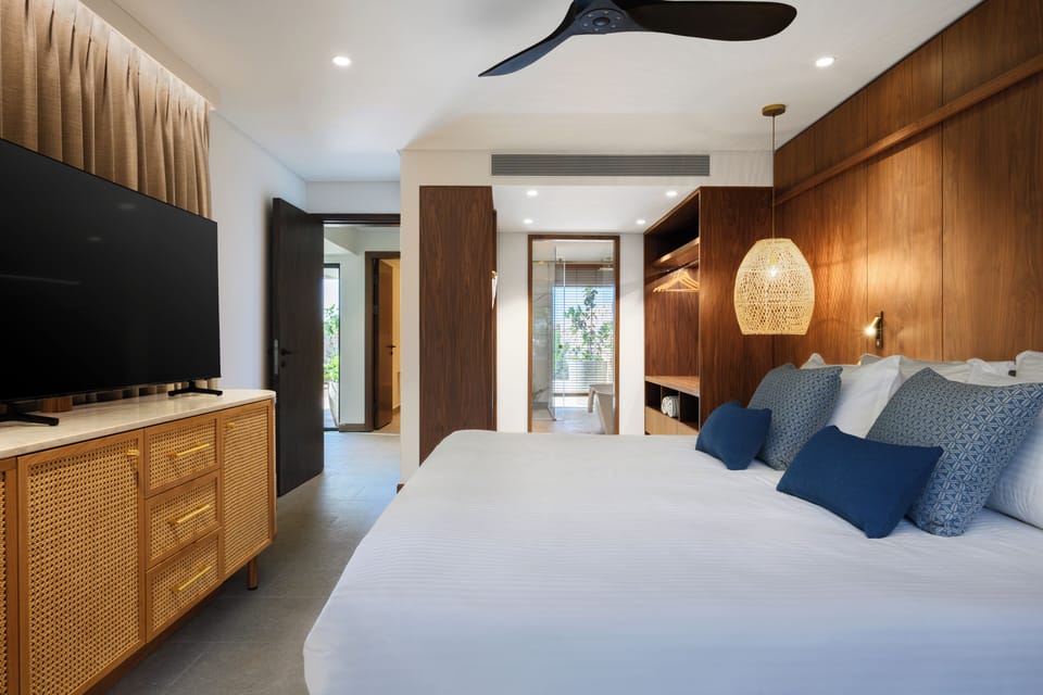 Presidential Suite | Premium bedding, minibar, in-room safe, desk