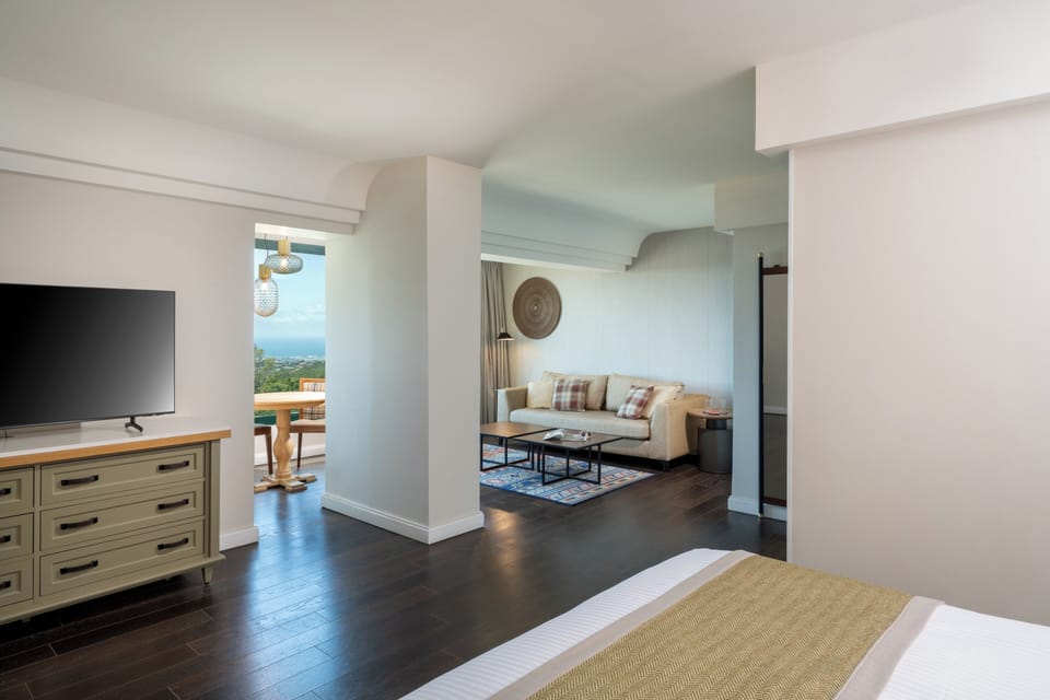 Junior Suite | Premium bedding, minibar, in-room safe, desk