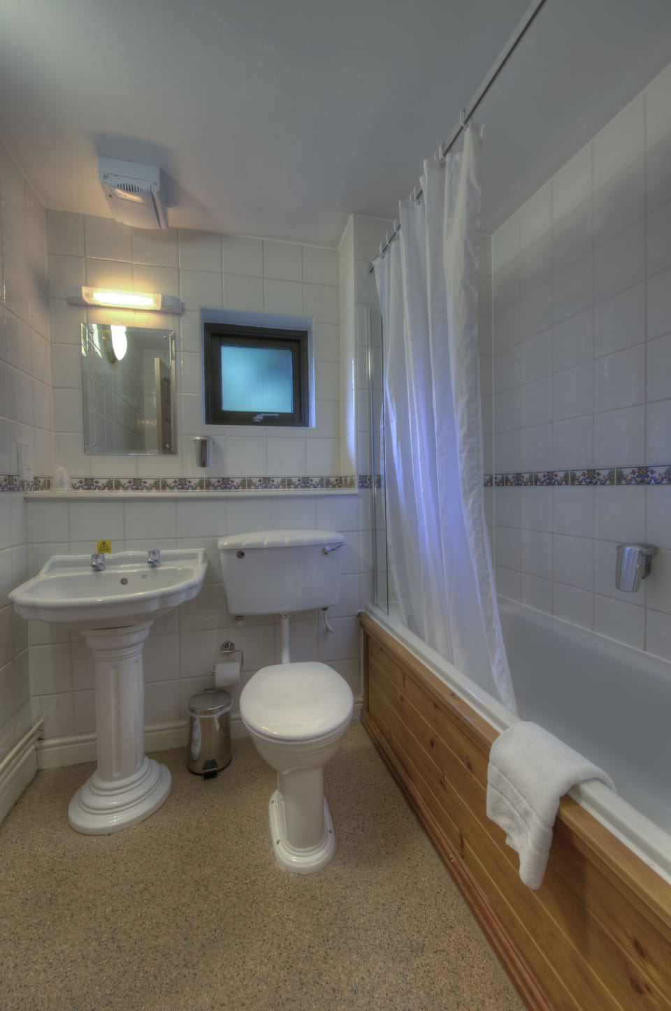 Shower, towels