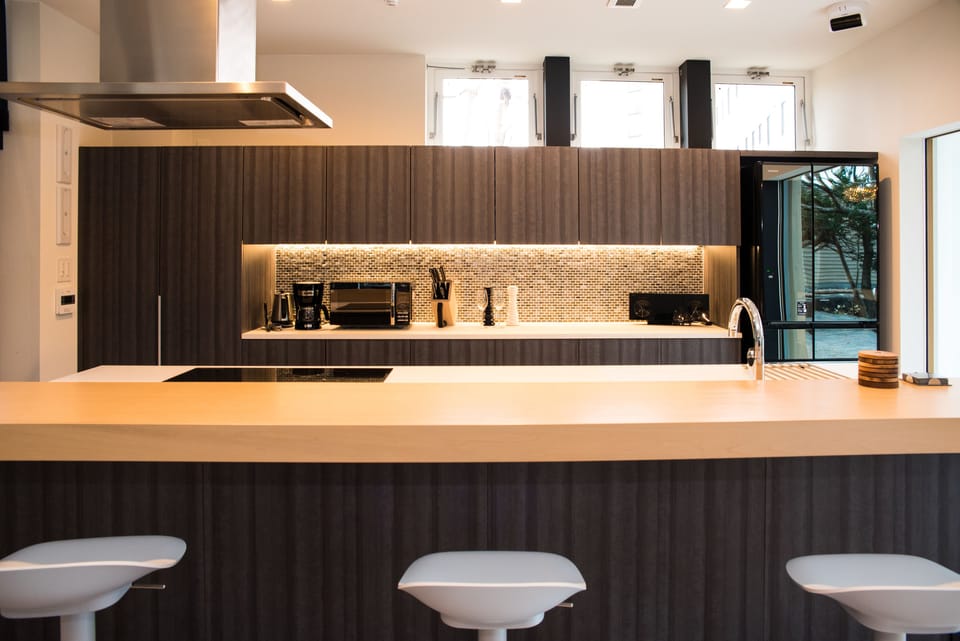 House, 3 Bedrooms, Non Smoking | Private kitchenette | Full-size fridge, microwave, oven, stovetop