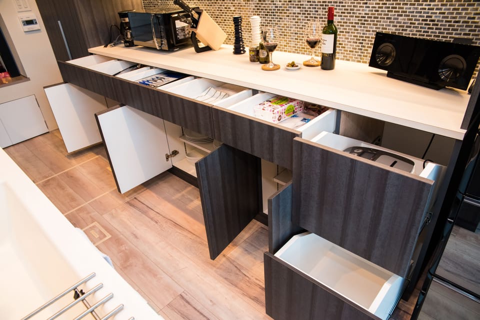 House, 3 Bedrooms, Non Smoking | Private kitchen | Full-size fridge, microwave, oven, stovetop