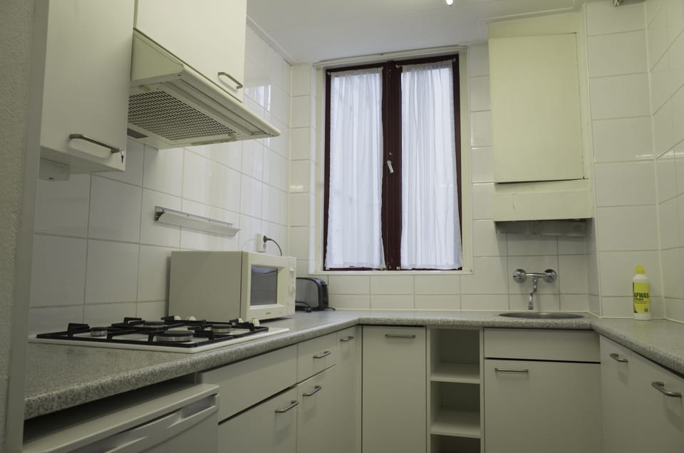 Apartment, 2 Bedrooms | Desk, blackout drapes, free cribs/infant beds, rollaway beds