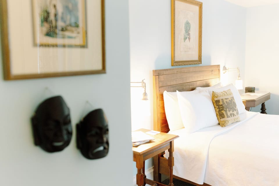 Room, Private Bathroom (Kingston) | Premium bedding, iron/ironing board, rollaway beds, free WiFi