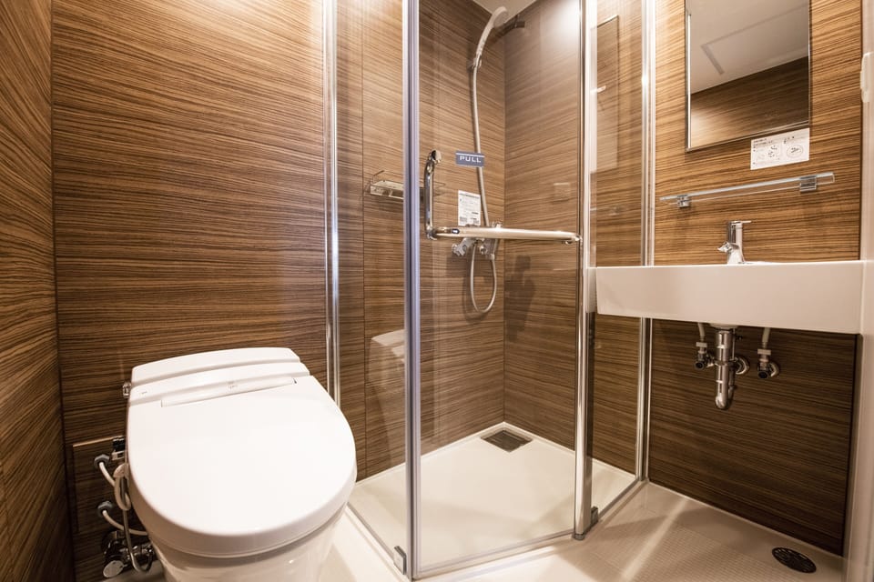 Suite Room with Garden View (Check in by 10pm), Non Smoking | Bathroom | Free toiletries, hair dryer, slippers, towels
