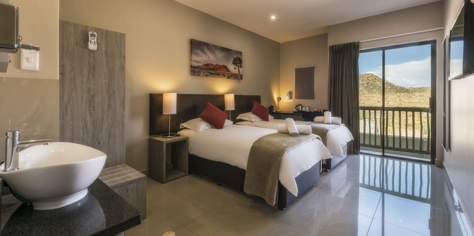 Twin Room | Premium bedding, pillowtop beds, in-room safe, desk
