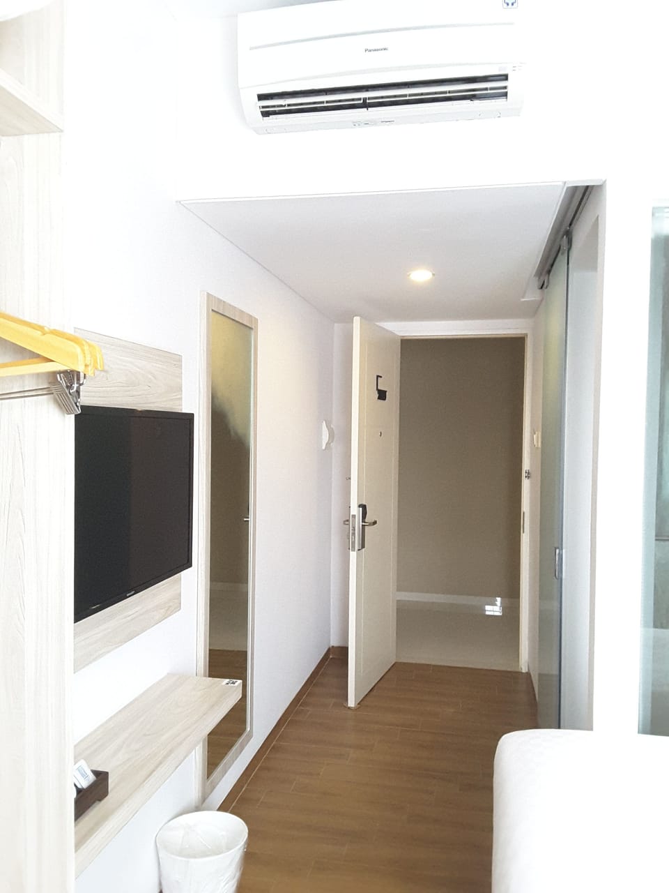 Superior Single Room | In-room safe, desk, blackout drapes, soundproofing