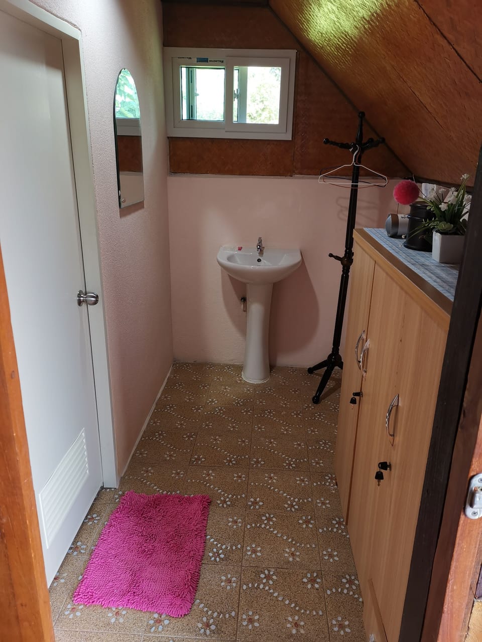 Family Bungalow, Mountain View | Bathroom | Shower, free toiletries, hair dryer, towels